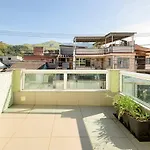 Suite para solteiro com varanda no Rio de Janeiro